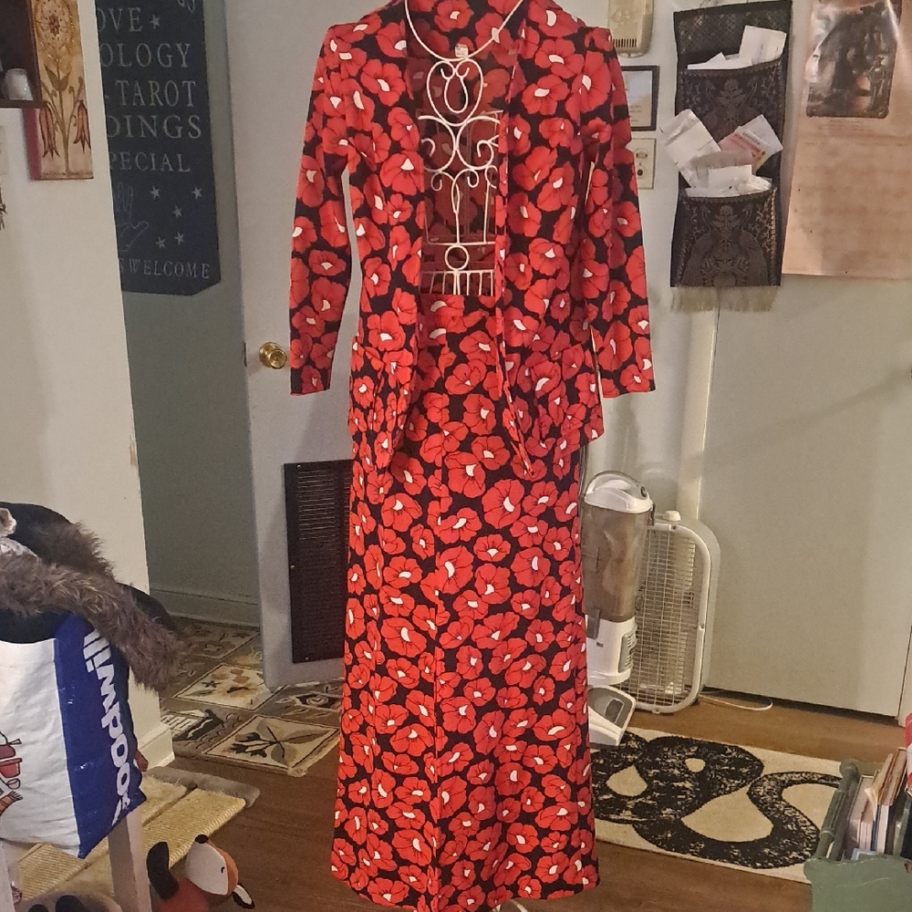 Stunning Vintage Poppy Print Jacket And Skirt Set, Size 8/10